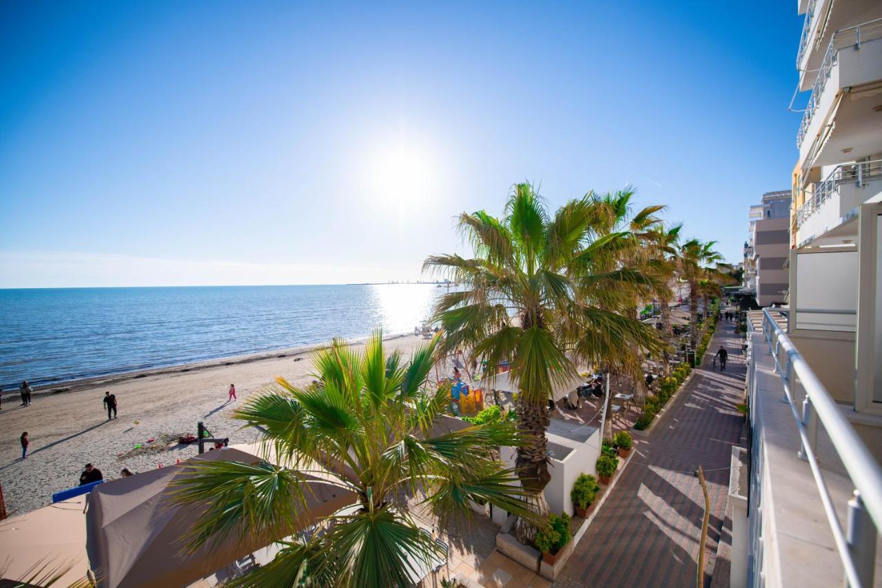 Hotel Zanzi Durrës Buitenkant foto